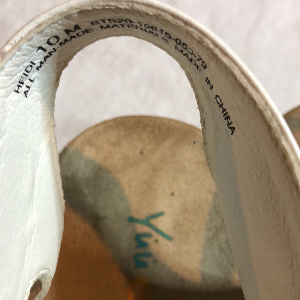 Women's Yuu Heidi comfort White classy Strappy Sandals - Picture 4 of 11